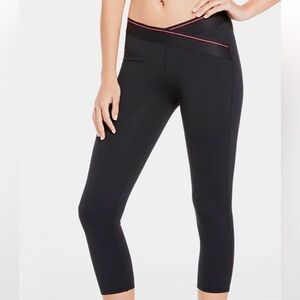 Black Women's Cropped Leggings